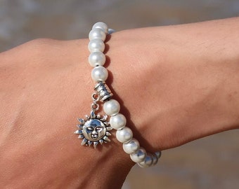 Sun Charm Bracelet - Pearl Bracelet - Unisex Beaded Bracelet - Stretchy Elastic Bracelet - Modern Bracelet - Sunlight Pearl Bracelet