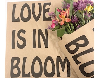 Large Print | Love Is In Bloom | Fresh Flower Bouquet Wraps