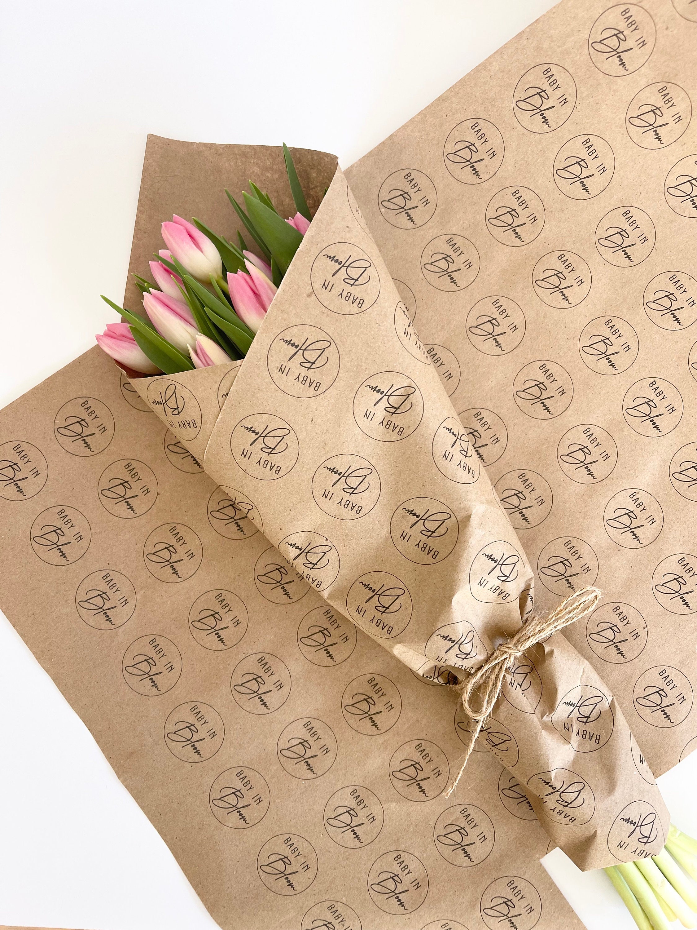 Kraft brown paper wrapping on plants. Perfect gift.  How to wrap flowers,  Flower shop design, Flower business