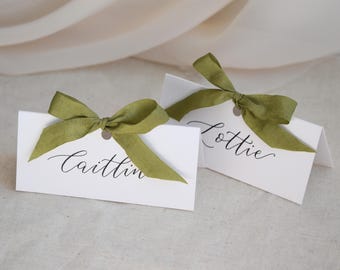 Wedding Place Card with Ribbon, Handwritten Place Name, Bow Place Setting, Name Card, Green Ribbon Place Card, Green Bow Place Name