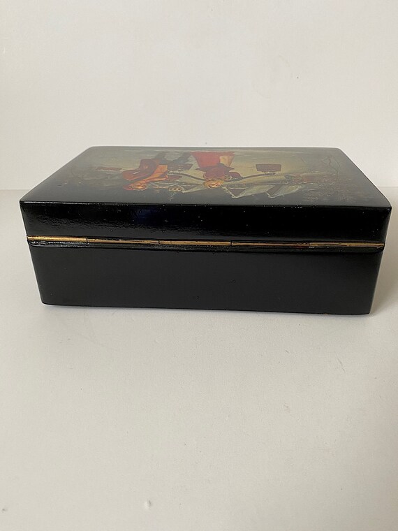 Lacquerware Keepsake Box With Provenance Made in … - image 9