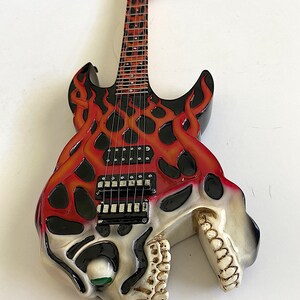 Screaming Skull Electric Guitar Coin Bank Piggy Bank w/Stand image 6