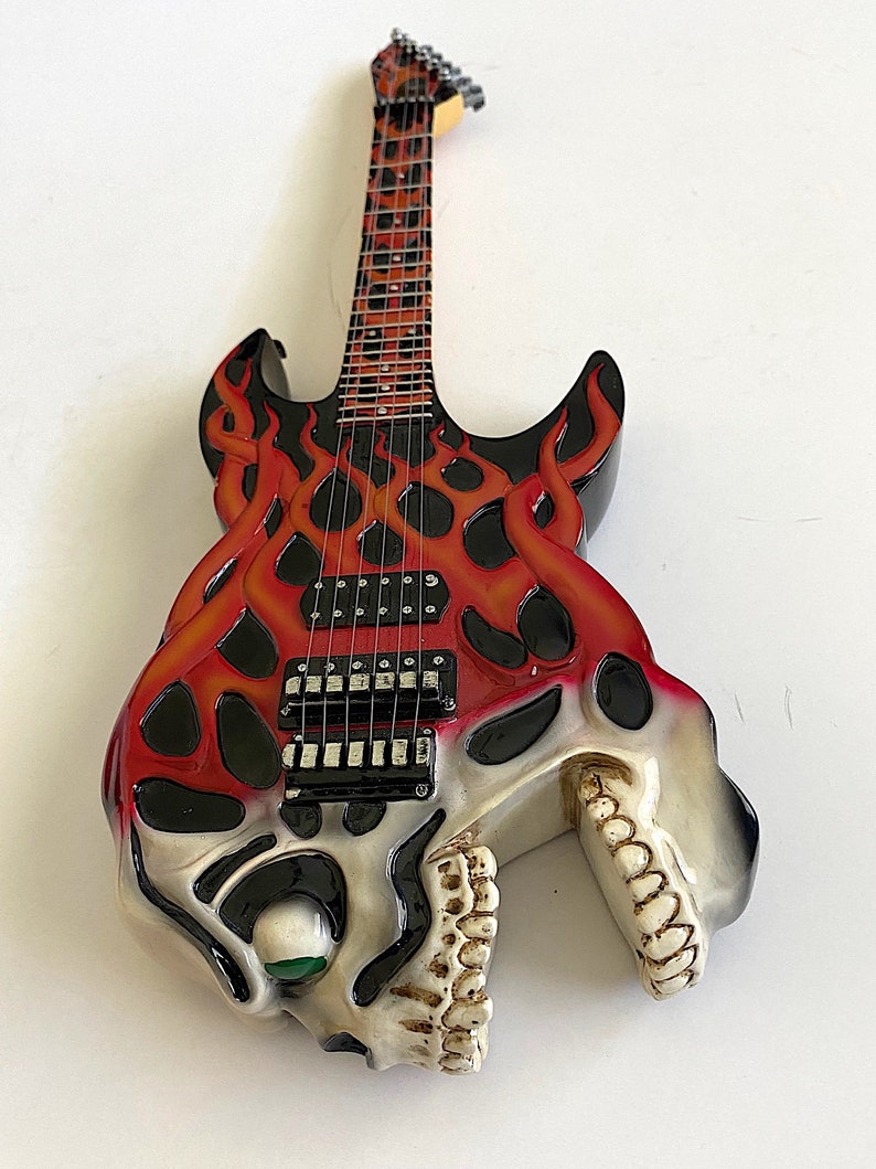 Screaming Skull Electric Guitar Coin Bank Piggy Bank w/Stand image 6