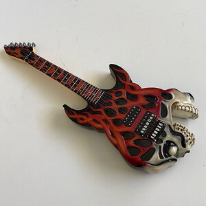 Screaming Skull Electric Guitar Coin Bank Piggy Bank w/Stand image 9