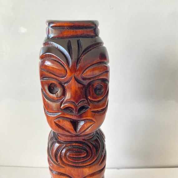 ニュージーランドで購入したマオリ族の木彫り置物 ニュージーランドで購入したマオリ族の木彫り置物2 ヴィンテージの