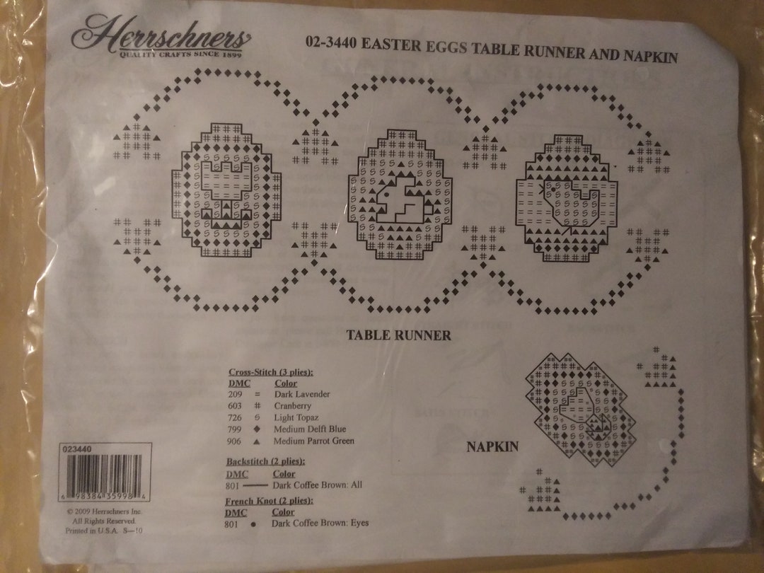 Herrschners Stamped Cross Stitch Table Runner and Napkins Etsy