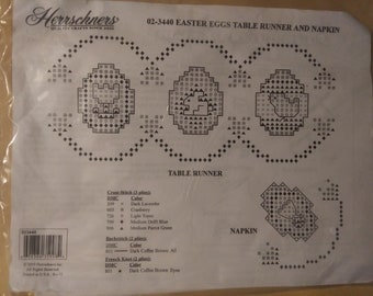 Herrschners Stamped Cross Stitch Table Runner and Napkins