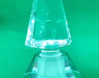 Vintage Pagoda Faceted Crystal Perfume Bottle - 1940s Decagonal Design. @BendisCollectibles