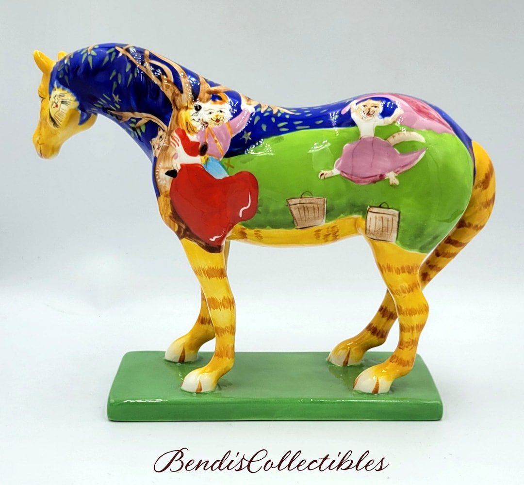 The Trail of Painted Ponies Kitty Cat's Ball Figurine by Elizabeth