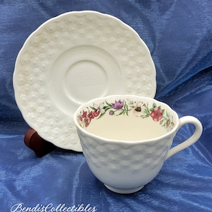 Vintage Spode Canadian Provincial Flower Teacup and Saucer. Copeland England. @BendisColelctibles