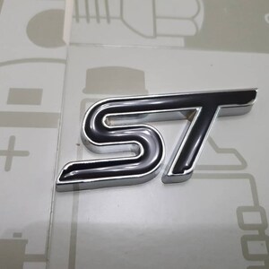 Black ST Grille Badge Emblem for Ford focus ST Fiesta ST image 5