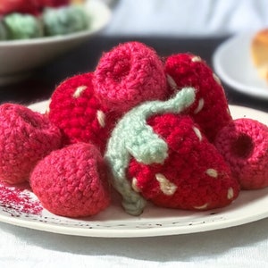 PATTERN  |  Crochet Raspberry Blueberry + Strawberry Pattern  | Simple Fruit Pattern  | Crochet Fruit Pattern  |  Play Food Crochet