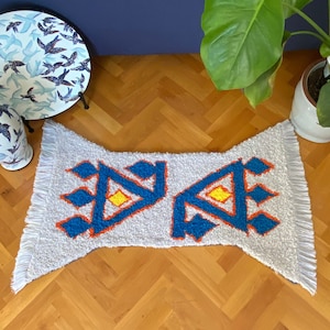 Anatolian Pattern (Evil Eye) Tufted Rug, 60x100 cm  (23x39 inç), Tufting Rug, %100 Hand Tufted Rug, Sold. I can make a new one for you.
