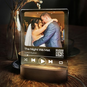 Customizable Light-Up Music Plaque – Ideal for Gifts, Anniversaries, and Friendship