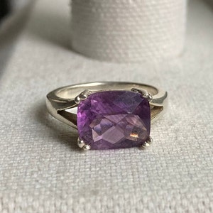 Sterling Silver Vintage Amethyst Ring
