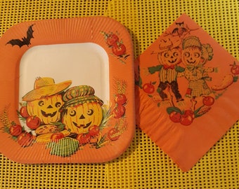 Vintage Halloween Plate and Napkin Set, Anthropomorphic Veggie Couple, Nice Collectible Midcentury Halloween Ephemera!