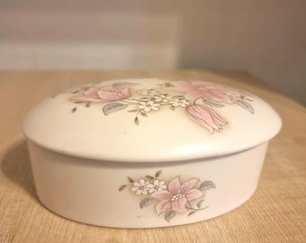 Caixa de joias vintage floral de cerâmica: rosa pastel para guardar joias