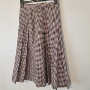 Vintage Aquascutum Wool Skirt – Checked Pleated A-Line,Size 10/ Pure New Wool, 1970s/80s Heritage Style