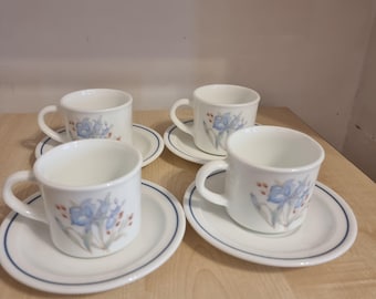 Vintage Pyrex England Blue Iris Teetassen-Set - Milchglas-Blumenteetassen