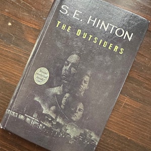 The Outsiders by S.E. Hinton Vintage Speak Penguin Putnam Ex-library ...