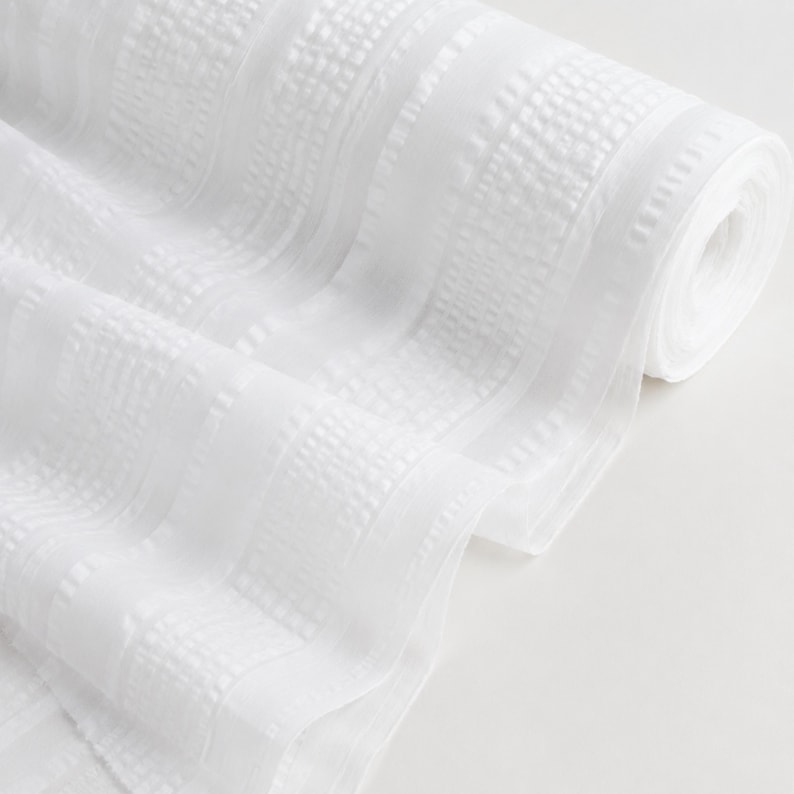 Cotton Seersucker Fabric — Lightweight | 58" Wide | 119 GSM image 2