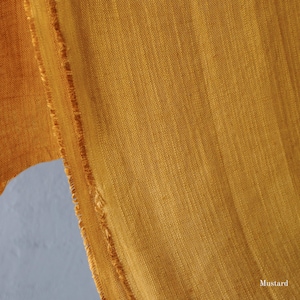Handvävt tyg av brännässlor: Växtfärgad textil, 120 cm bred, 320 gsm Mustard