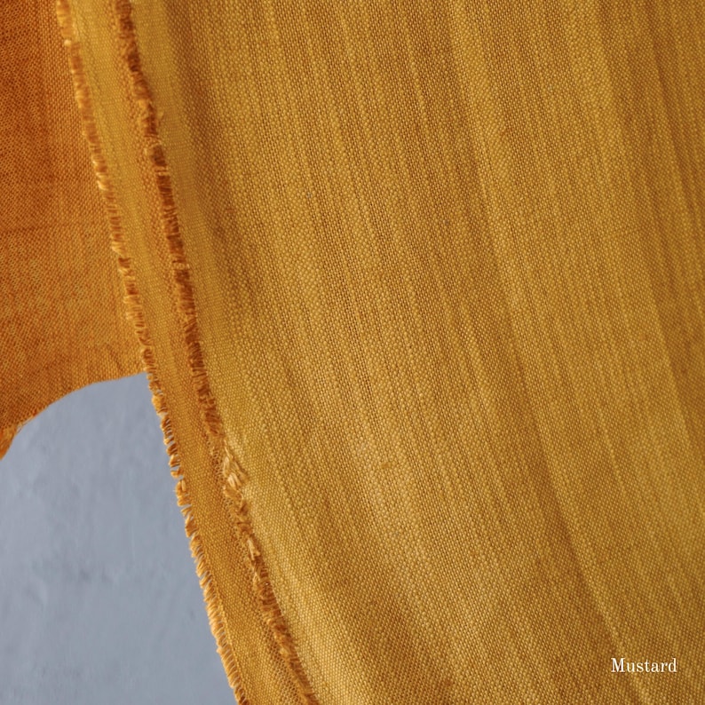 Handvävt tyg av brännässlor: Växtfärgad textil, 120 cm bred, 320 gsm Mustard