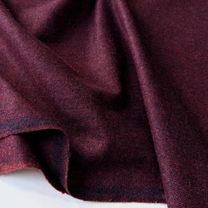 Yak Wolle Fischgrät Tweed Stoff: Geräuchertes Burgund, 58 "breiter, 353 G/M