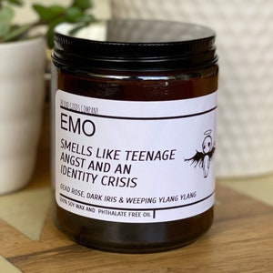 Emo Dark Goth Vela rosa muerta iris oscuro y ylang ylang lloroso