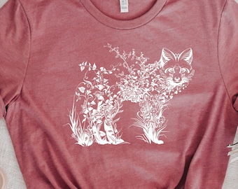 Floral Fox Shirt, Unisex Nature Lover Shirt, Fox Shirt, Flower Shirt, Cottagecore Aesthetic, Light Academia, Gift for Her, Hiking Shirt