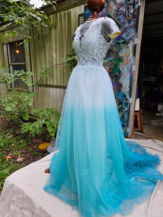 Blue dip top dyed wedding dress