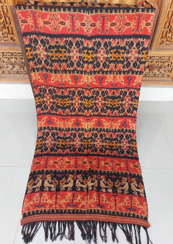 Chemin De Table Ancien – Tapisserie Tissée – Déco Murale Textile