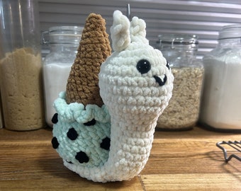 Sweet Treat Mint Chocolate Chip Ice Cream Snail Crochet Pattern - Unique Amigurumi Design, Perfect for Creative Gifts & Home Decor - PDF