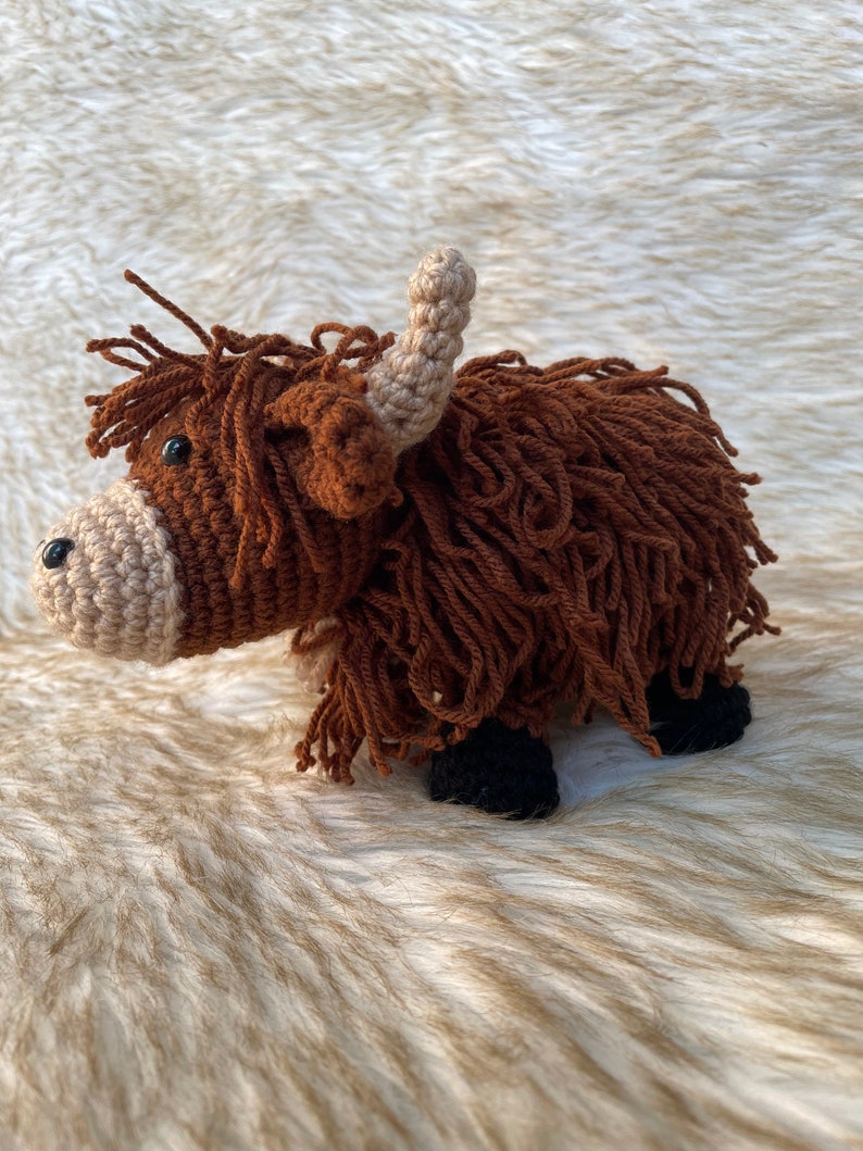 Modèle au crochet vache Highland modèle vache Amigurumi téléchargement numérique jouet au crochet DIY idée cadeau fait main peluche au crochet animaux de la ferme image 6