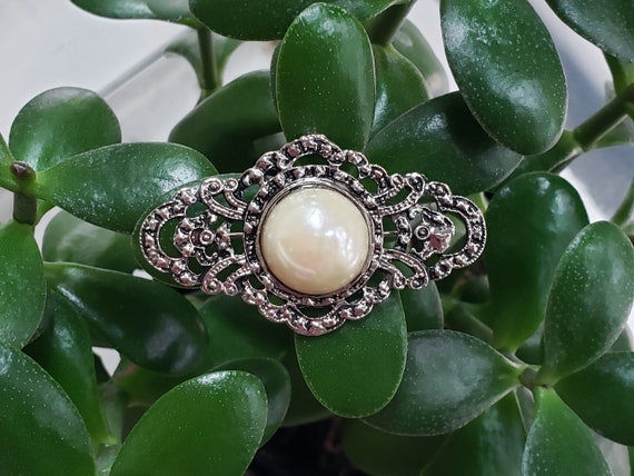 Vintage 1980s Faux Marcasite and Pearl Brooch - image 1