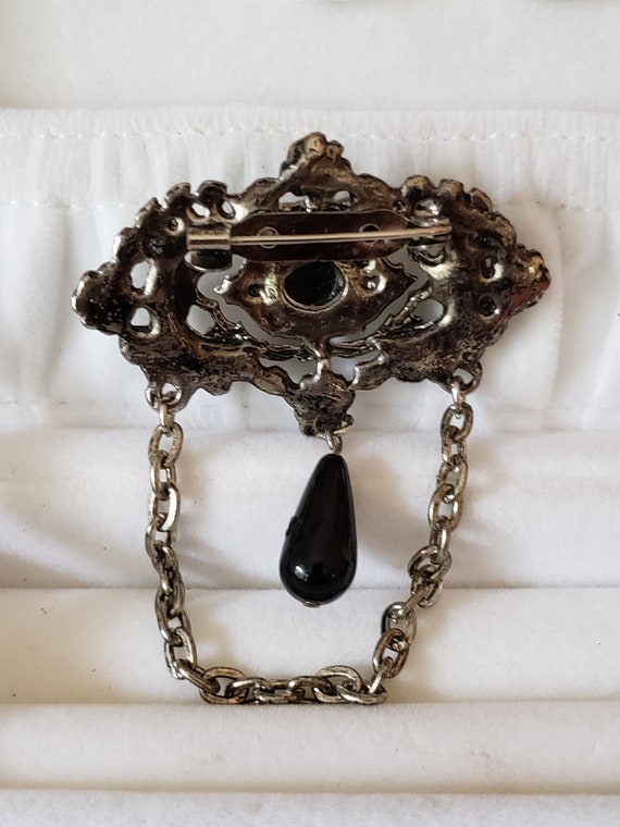 Vintage 1980s Faux Marcasite and Onyx Brooch - image 3