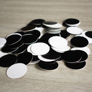 20x Círculos de cartón en blanco y negro