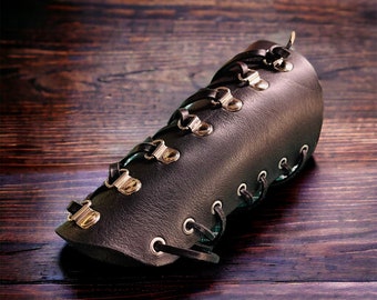 LEATHER BIKER BRACERS Pdf file pattern