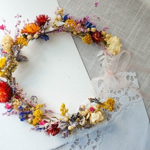 Heidi Blumen Haarband, Blumenkrone, Blumen Haarkranz, handgemachtes Haarband, handgemachte Accessoires, handgemachter Kranz, Blumenkranz