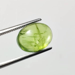 Peridot Cabochon Loose Gemstone, Amazing Peridot Cabochon Gemstone, Natural Peridot Oval Shape Gemstone, Peridot Cabs 5.35cts size•9×11mm