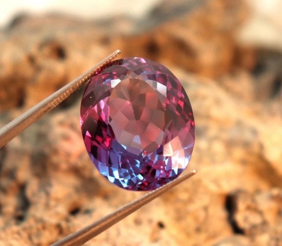 Alexandrite Couleur Changeante AAA+ - Pierre Précieuse Ovale 16x12mm - Neuf Sans Emballage