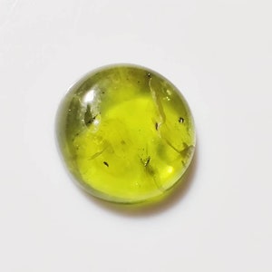 Peridot Cabochon Rund, Erstaunlicher Peridot Cabochon Edelstein, Natürlicher Peridot Runde Form Edelstein, Peridot Cabochons, 6 cts-Größe • 12mm,