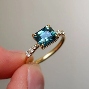 AAA+Quality Natural Teal Peacock Green Oval Sapphire 5.50 Carat, 925 Sterling Silver, Handmade Engagement Ring For Men And Women Mothers Day