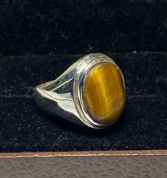 Mens tiger 2024 eye ring