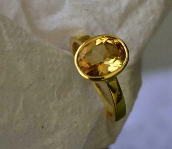 21.00 carat yellow sapphire ring diamond & gold, Large sapphire ring – Lilo  Diamonds