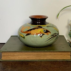 Vintage Art Studio Fish Vase Pottery | Hart and Moist Exeter Pottery  2k-3