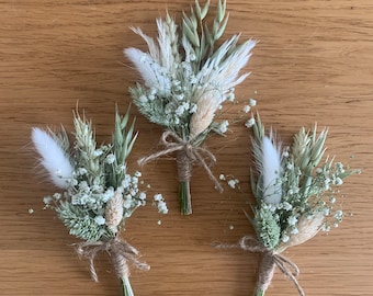 Dried flower Gypsophila buttonhole set | boutonnière. | Natural wedding flowers. | Grooms buttonhole | Groomsman’s buttonhole |