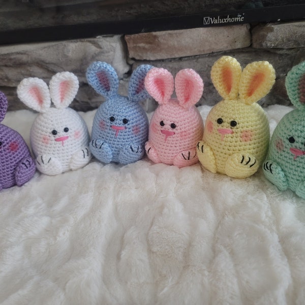 Crochet easter bunny