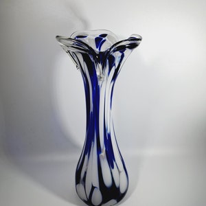 Solid glass vase blue white