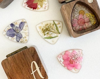 Resin Flower Guitar Pick Custom Guitar Pick Box Guitar Accessories Custom Guitar pick Personalized Guitar Pick Box Gift for Guitar Player